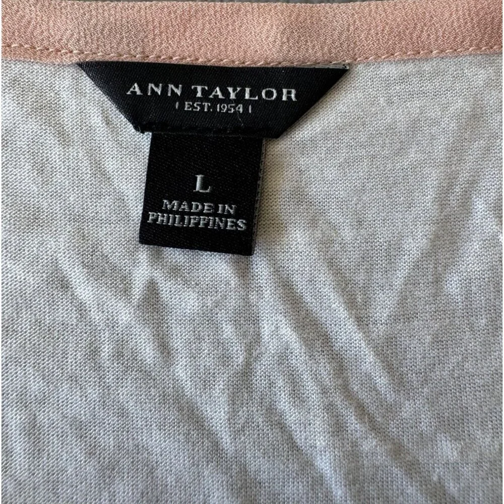 Ann Taylor Womens Sleeveless Ivory & Peach Blouse Size L Lightweight Polyester - Picture 3 of 5